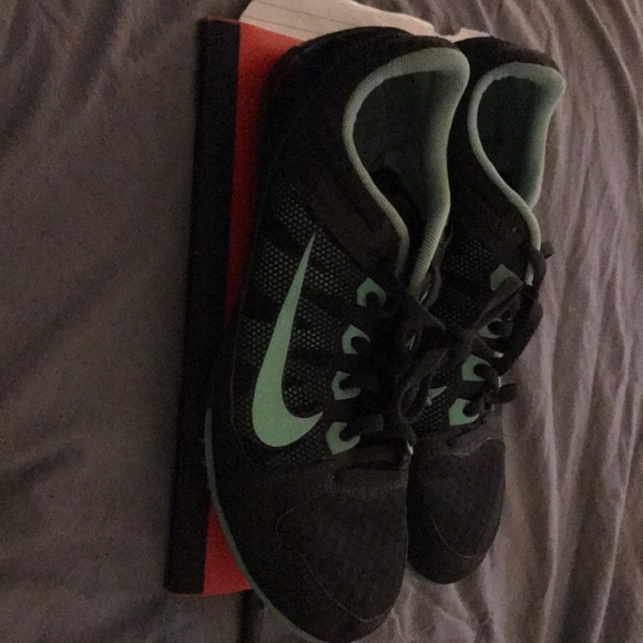 Nike Running Shoes - Picture 3 of 3